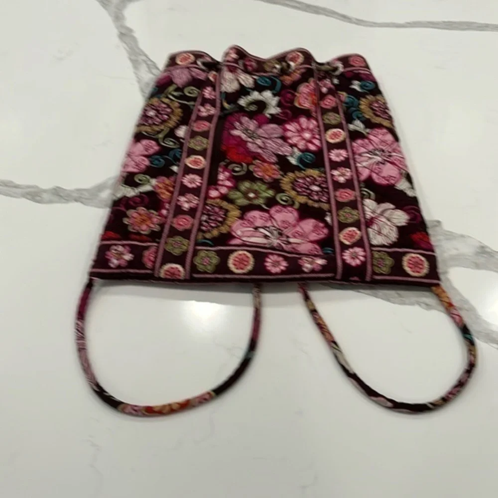 Excellent‎ condition Vers Bradley, Java, Paisley, Brown and pink print